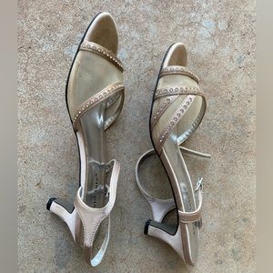 David Tate Kitten Heel